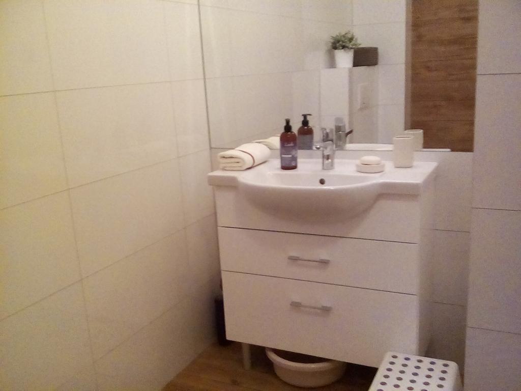 Karmazynowy Apartament Nad Morzem Apartment Kolobrzeg Bagian luar foto